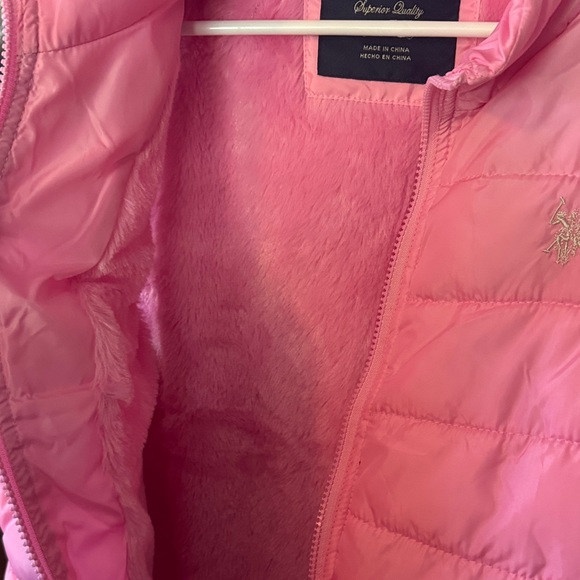 U.S. Polo Assn. Pink Puffer Vest - Picture 5 of 7